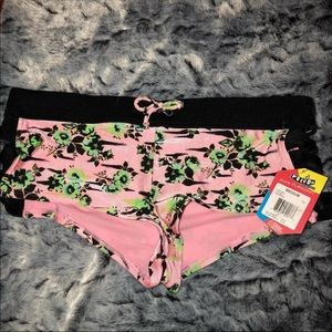 NWT VOLCOM SWIM BOTTOMS